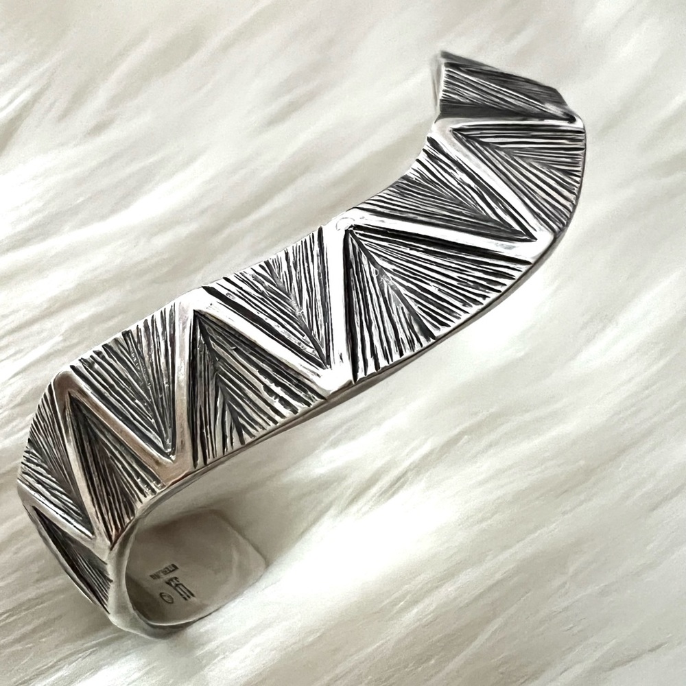 Highly RARE James Avery thatch wave cuff bracelet - Picture 6 of 13